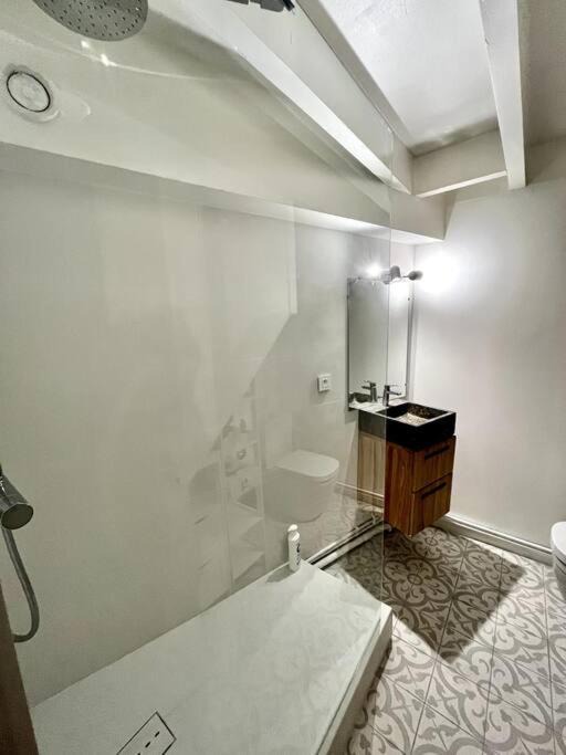 Photo of Bathroom in Nansouty-Saint-Genes