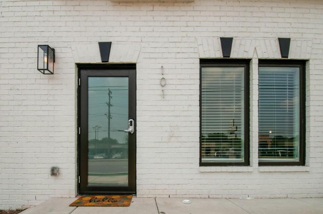 Photo of Others in Nashville