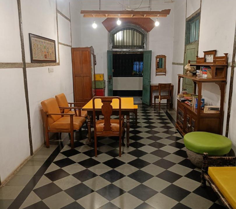 Photo of Livingroom in Kalbadevi