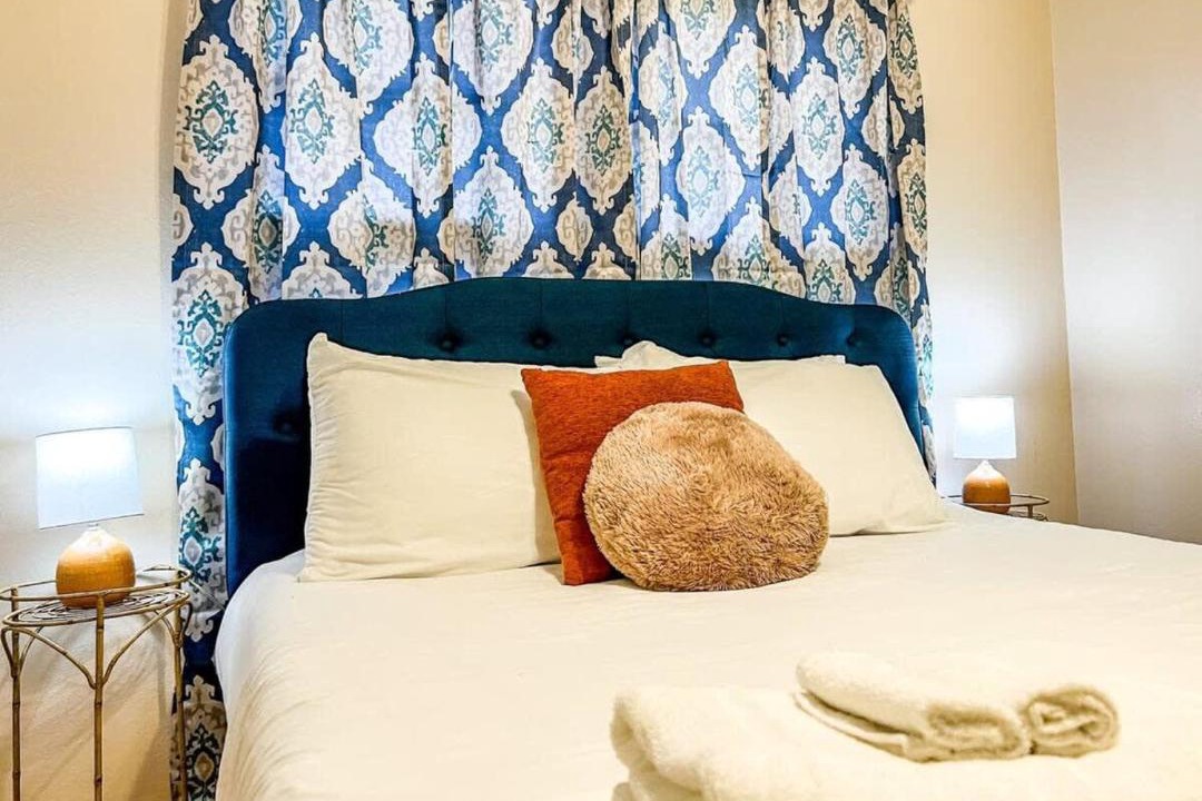 Photo of Bedroom in Normal