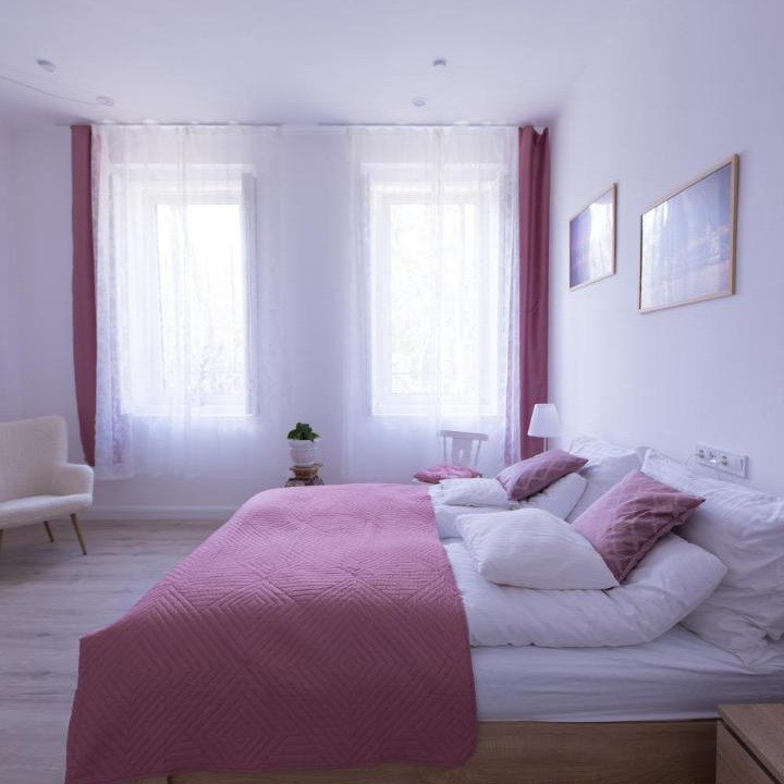 Photo of Bedroom in 15th District