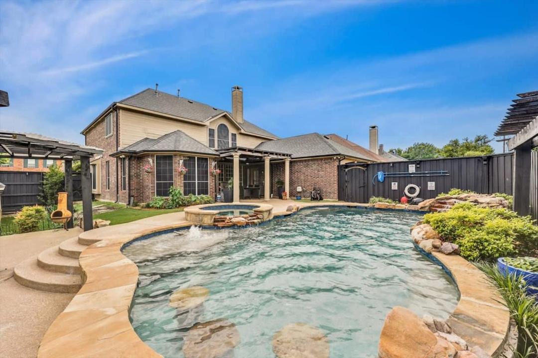 Photo of Others in Plano