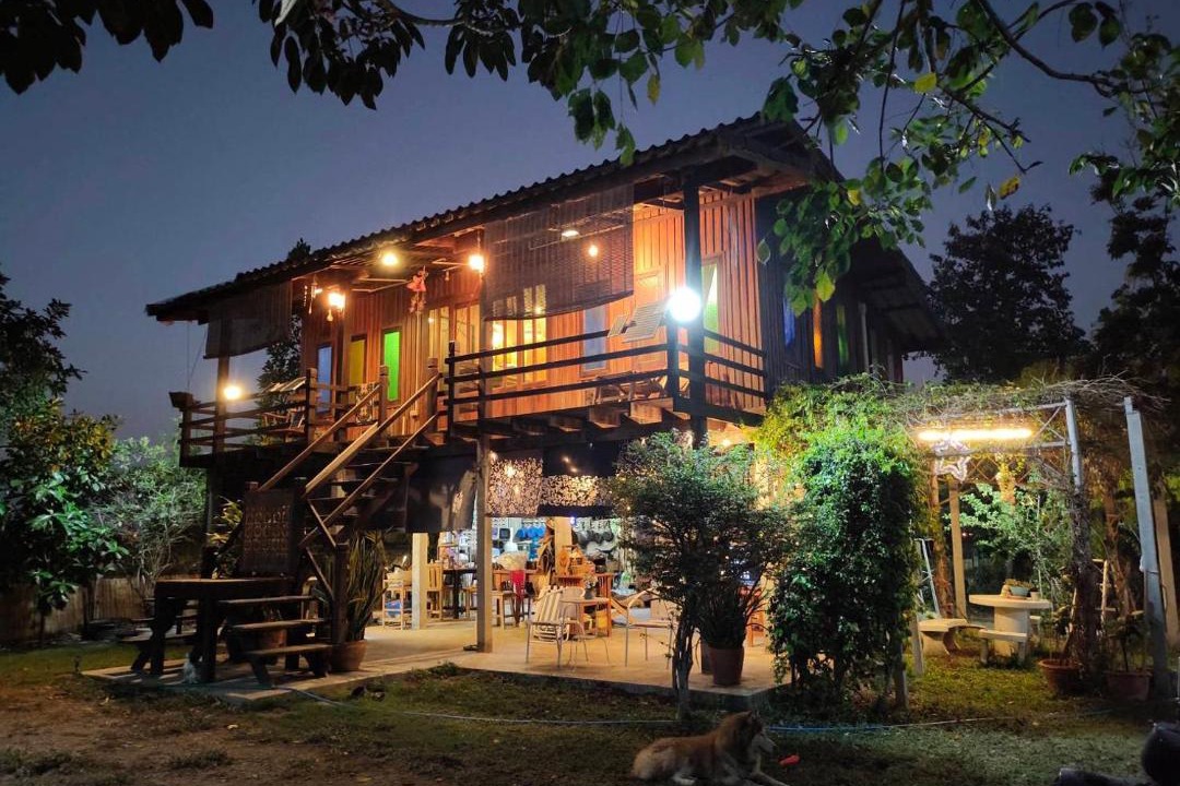 Photo of Buildings in Nakhon Luang