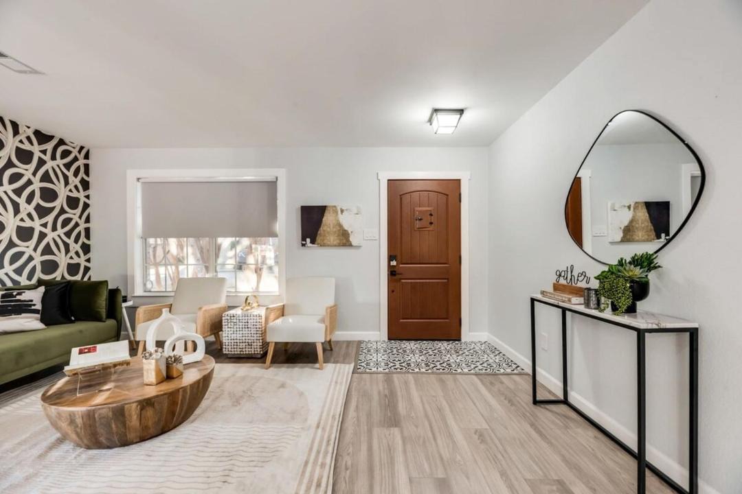 Photo of Livingroom in Little Elm