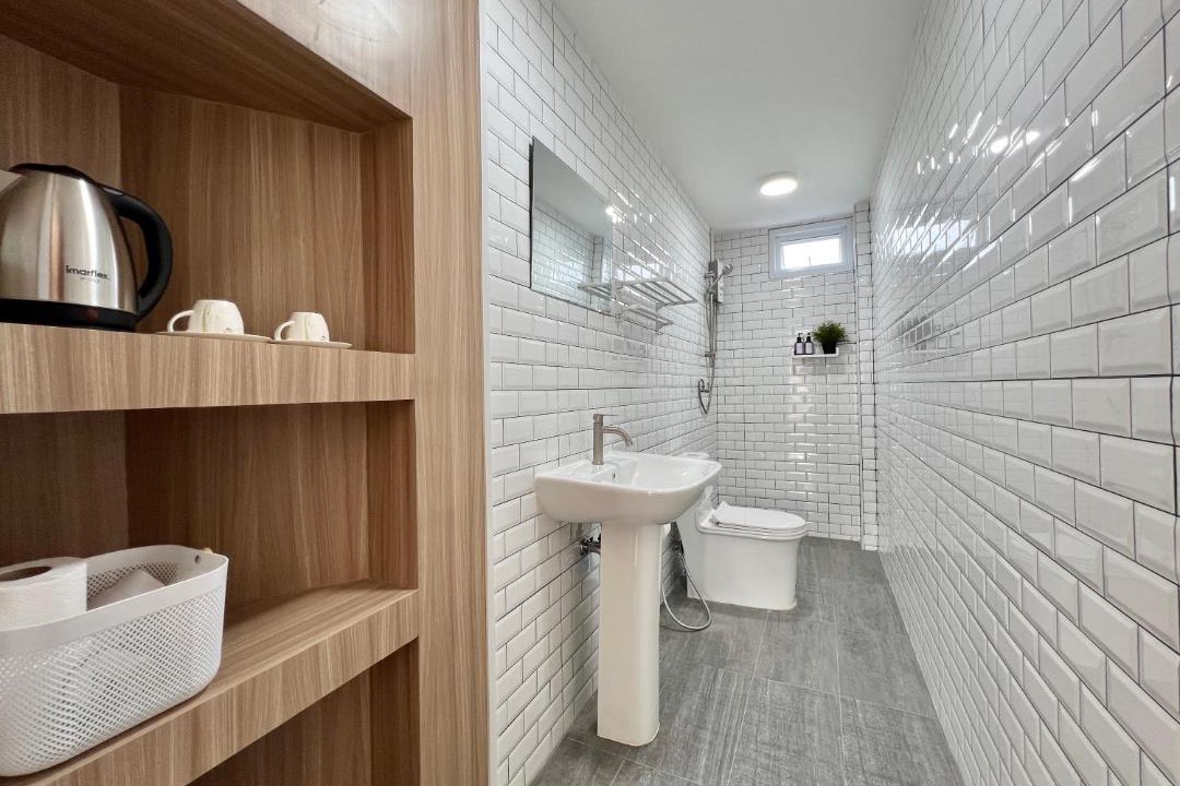 Photo of Bathroom in Pom Prap Sattru Phai
