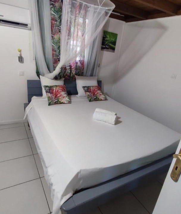 Photo of Bedroom in Deshaies