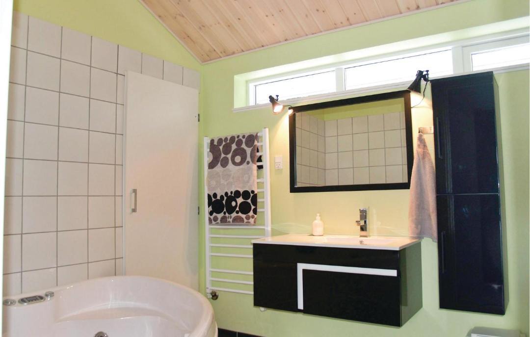 Photo of Bathroom in Farvang