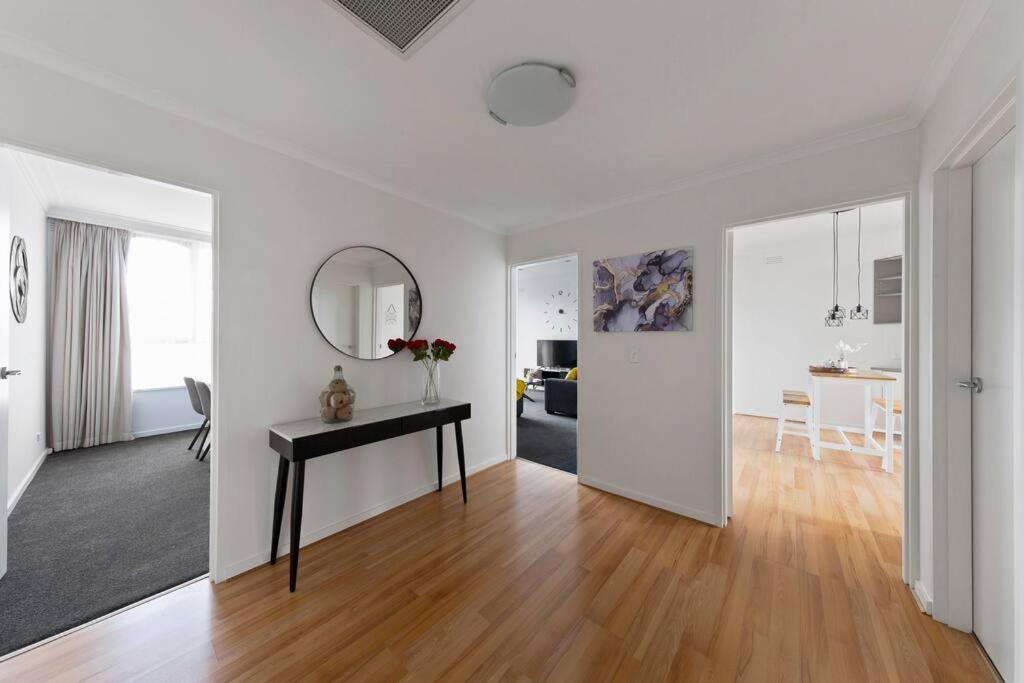 Photo of Livingroom in Caulfield North