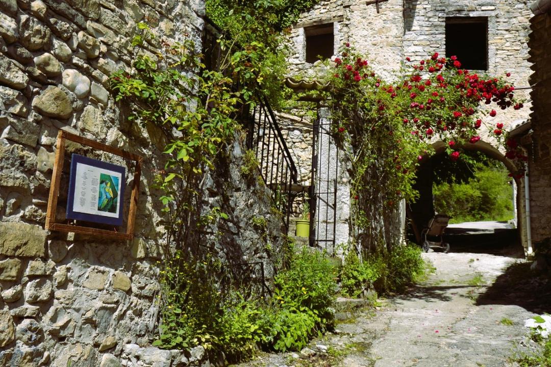 Photo of Buildings in Pontaix