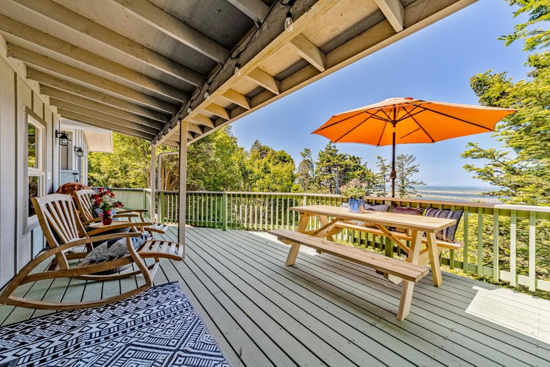 Photo of Patio Balcony in Gold Beach