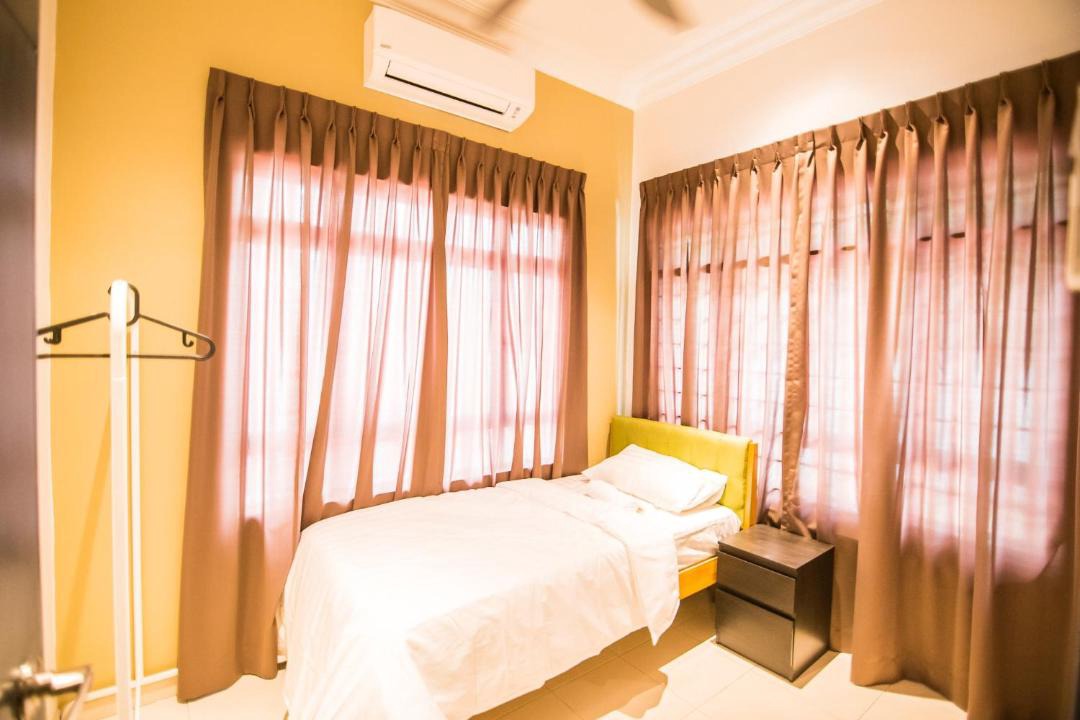 Photo of Bedroom in Ayer Molek
