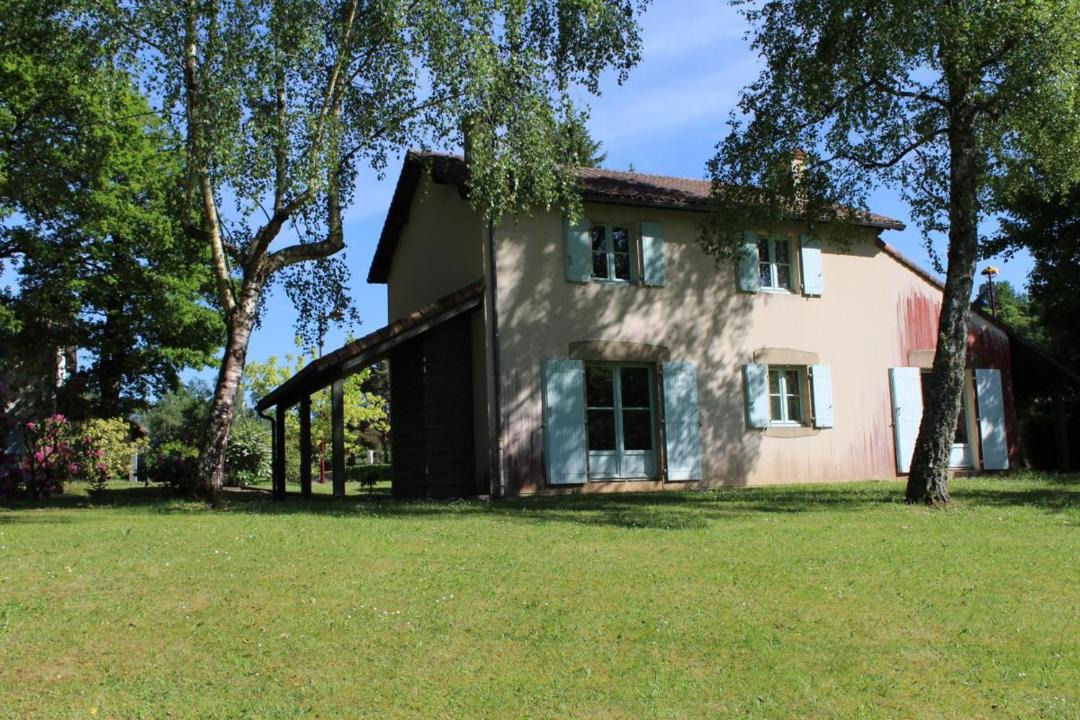 Photo of Buildings in Meuzac