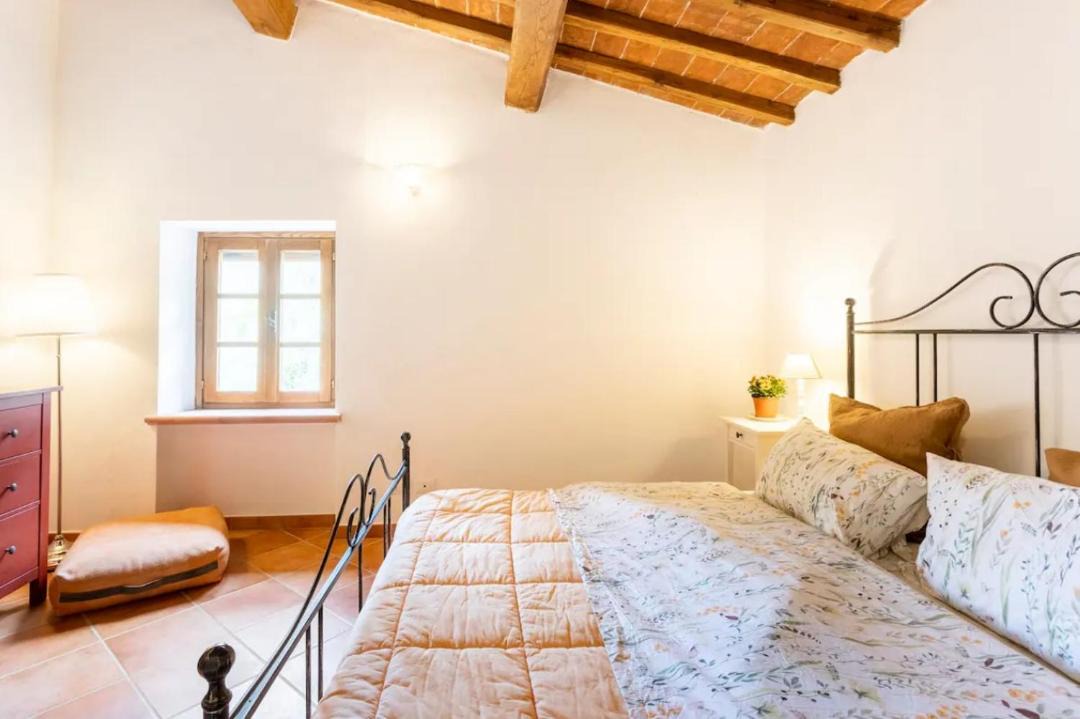 Photo of Bedroom in Calci