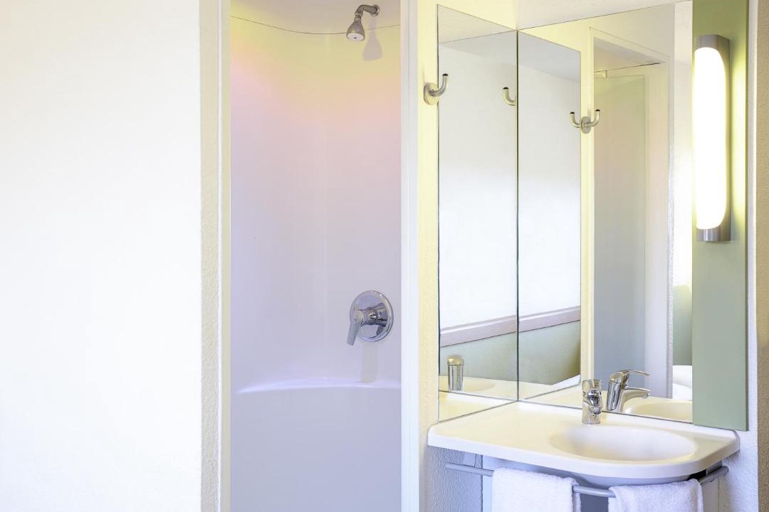 Photo of Bathroom in Southampton City Centre