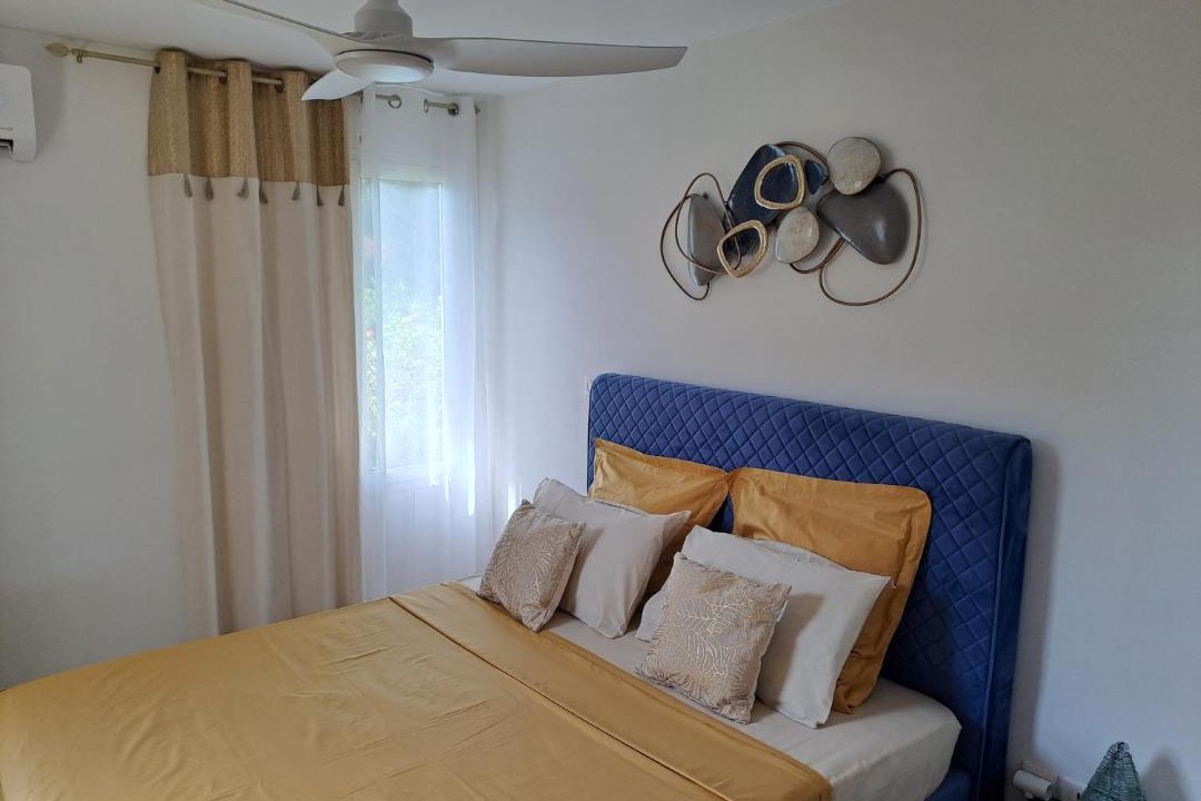 Photo of Bedroom in L'Autre-Bord