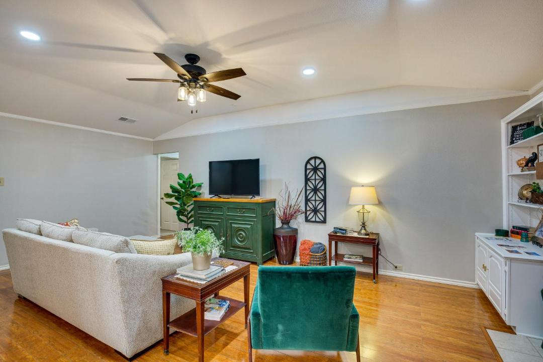Photo of Livingroom in Waxahachie