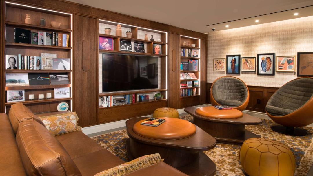 Photo of Livingroom in Connecticut Ave - K Street