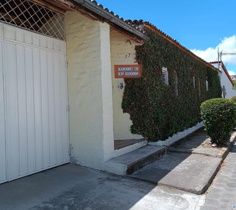 Photo of Buildings in Sangolqui
