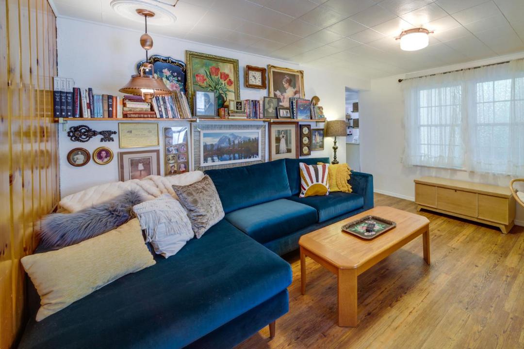 Photo of Livingroom in Newport