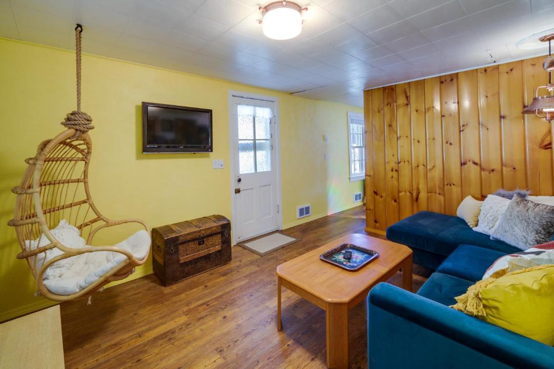 Photo of Livingroom in Newport