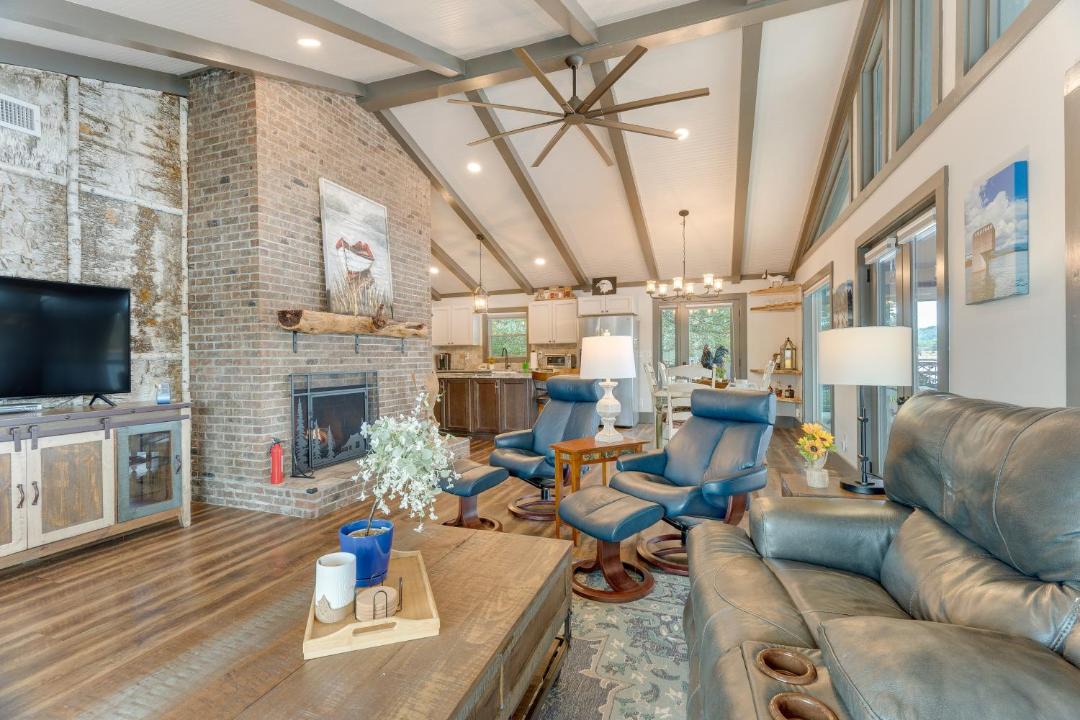 Photo of Livingroom in Hayesville