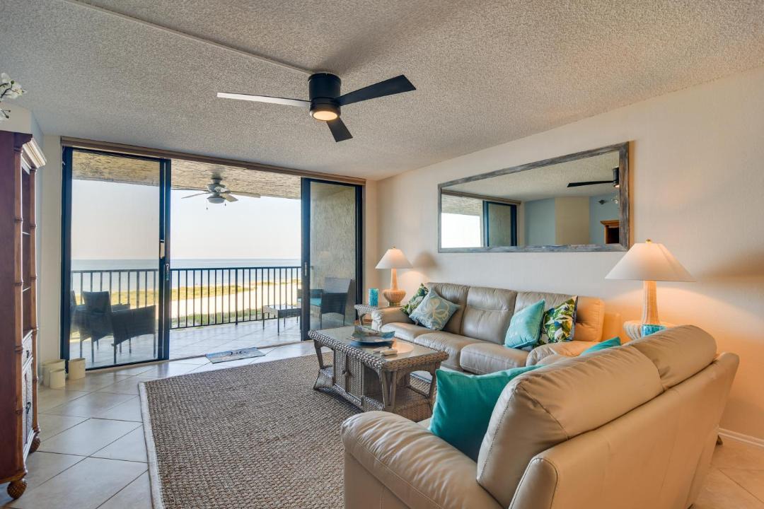 Photo of Livingroom in Sand Key