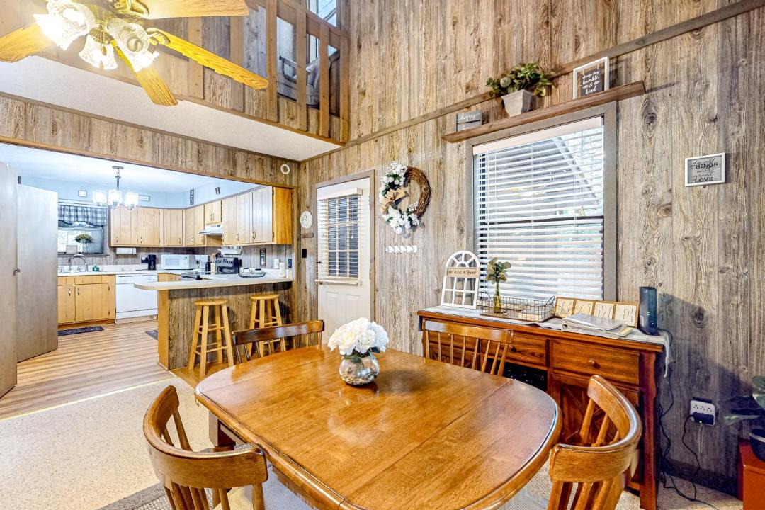 Photo of Livingroom in Blairsville