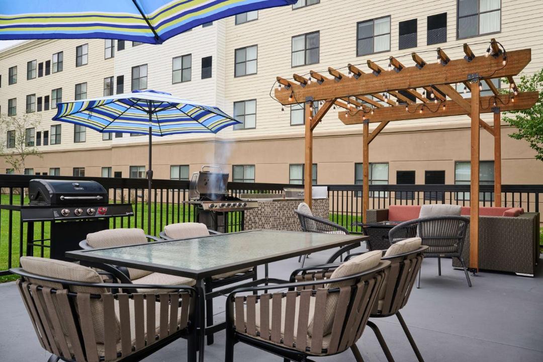 Photo of Patio Balcony in Midtown Anchorage
