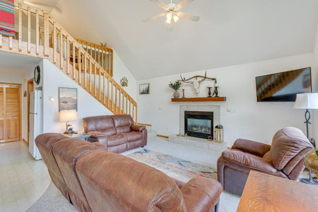 Photo of Livingroom in Upper Peachtree