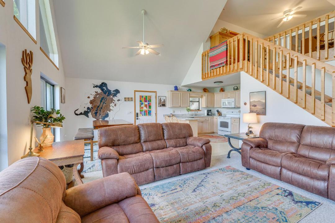 Photo of Livingroom in Upper Peachtree