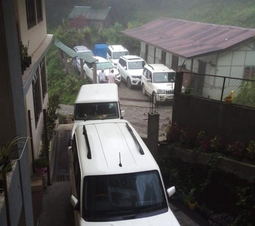 Photo of Others in Kaluk