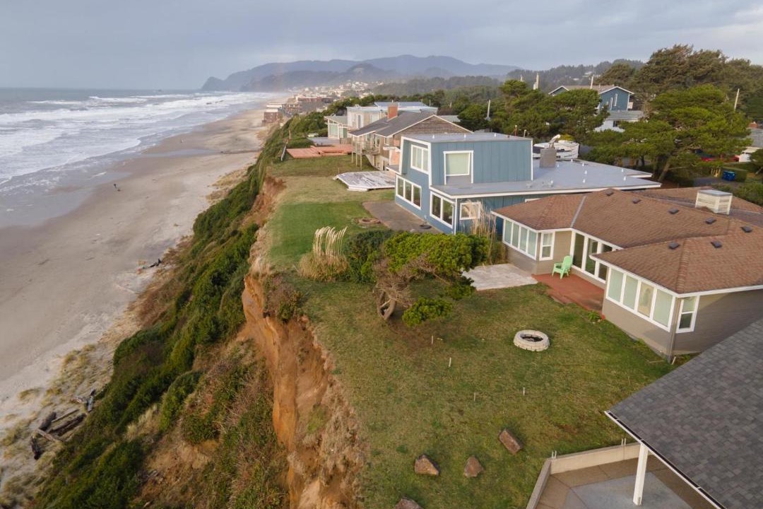 Photo of Buildings in Lincoln City