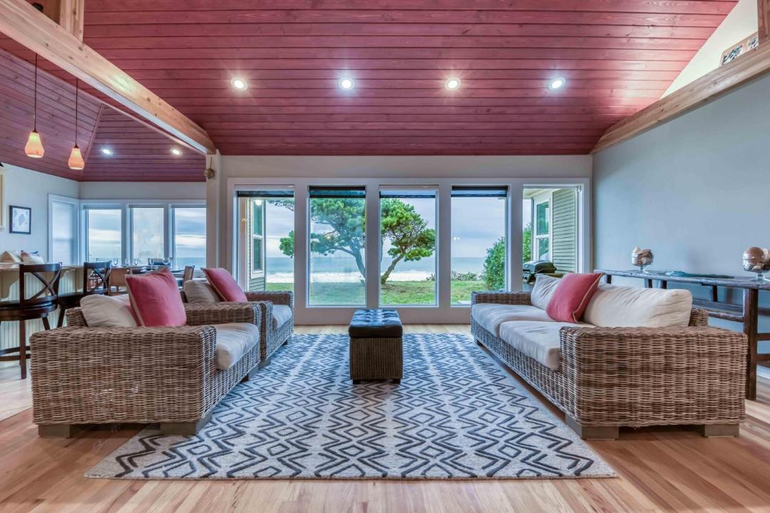 Photo of Livingroom in Lincoln City