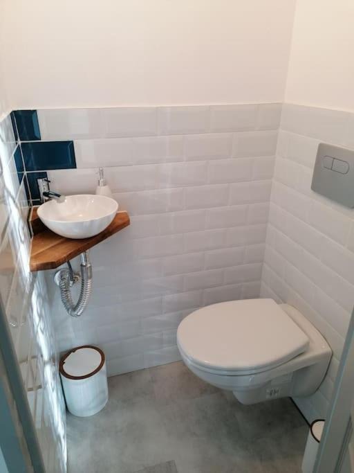 Photo of Bathroom in La Rochefoucauld