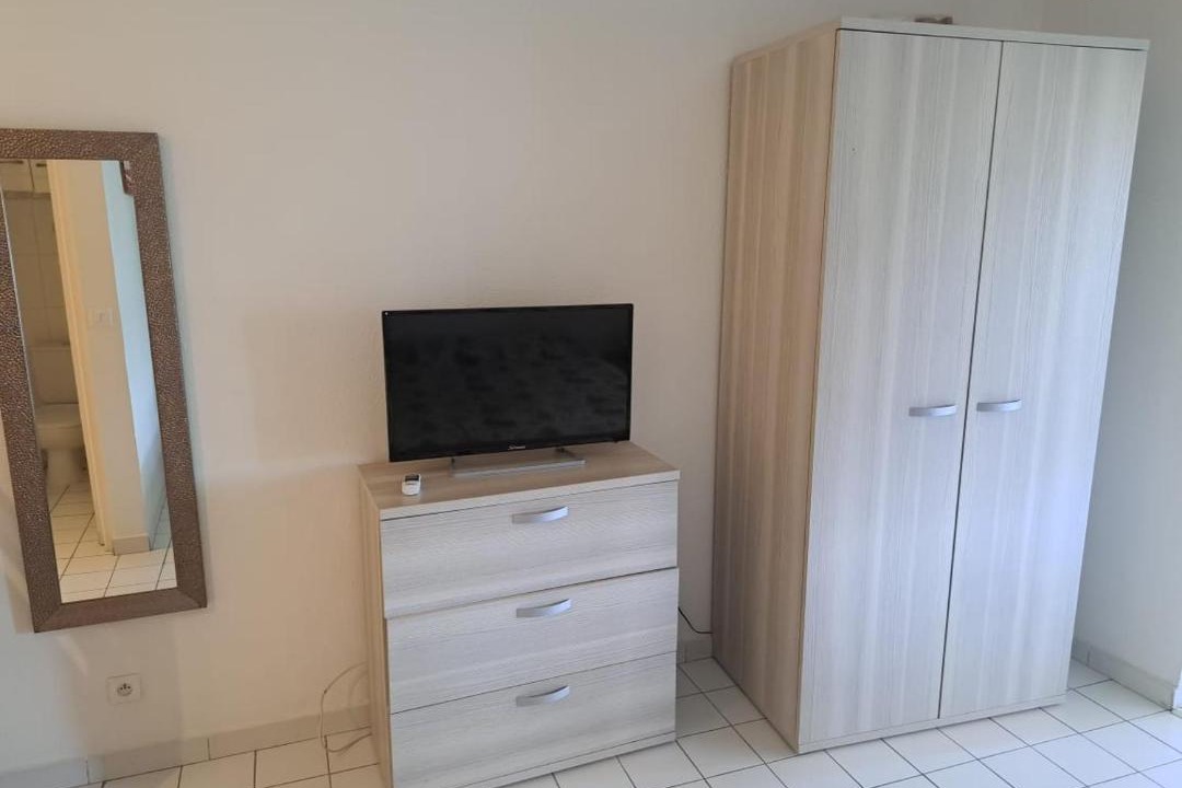 Photo of Bedroom in L'Autre-Bord