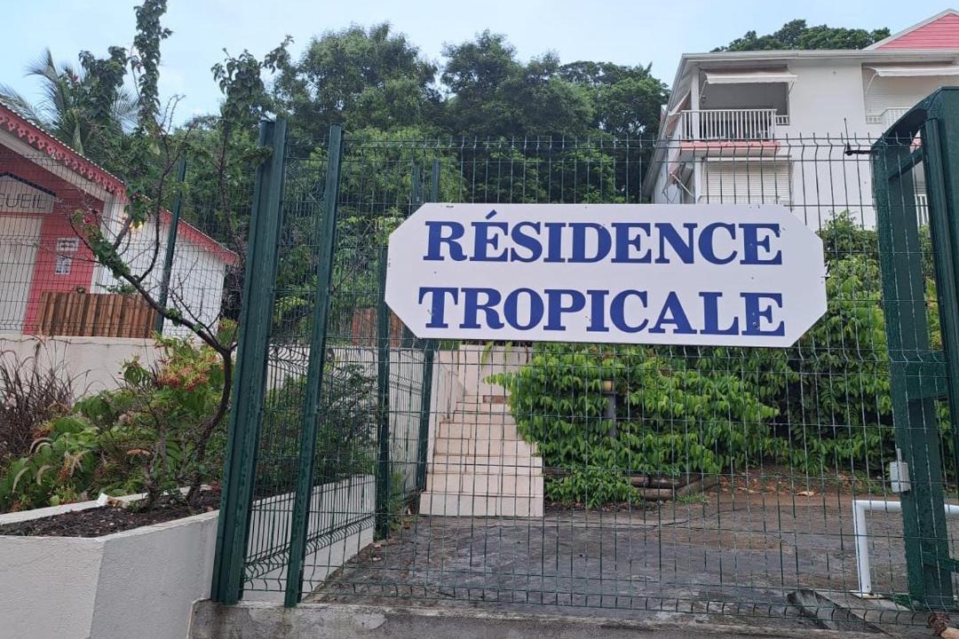 Photo of Buildings in L'Autre-Bord