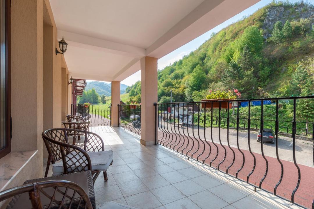 Photo of Patio Balcony in Chiscau