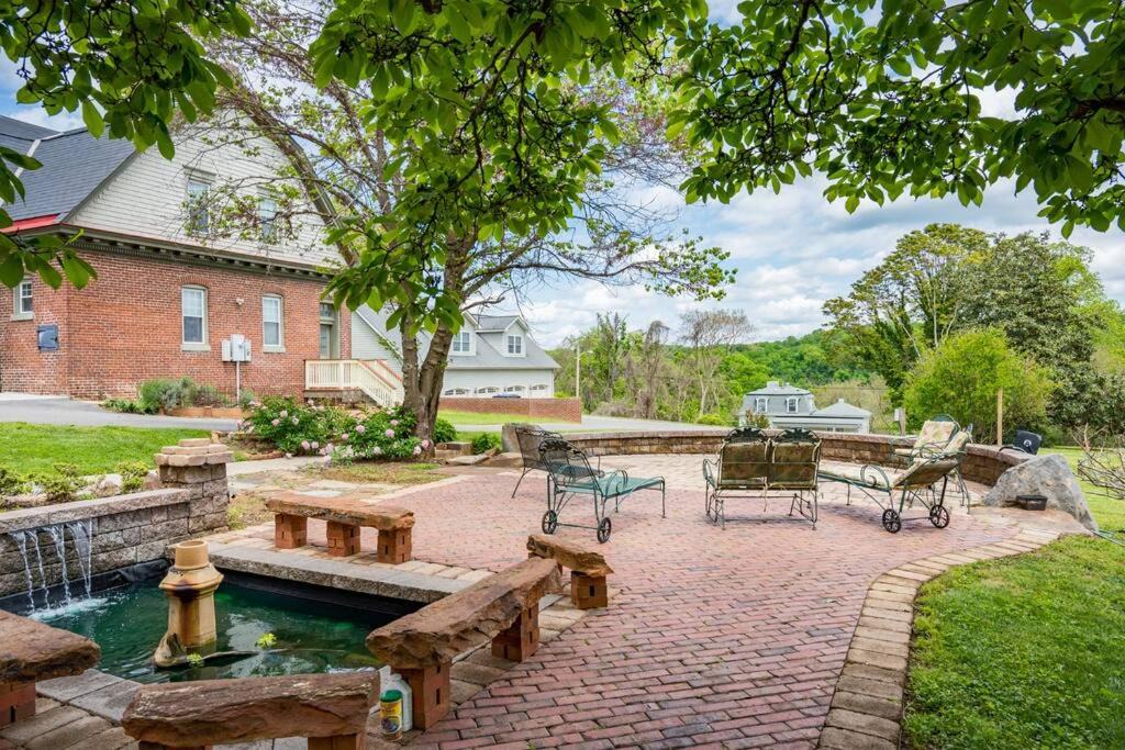 Photo of Patio Balcony in Daniels Hill
