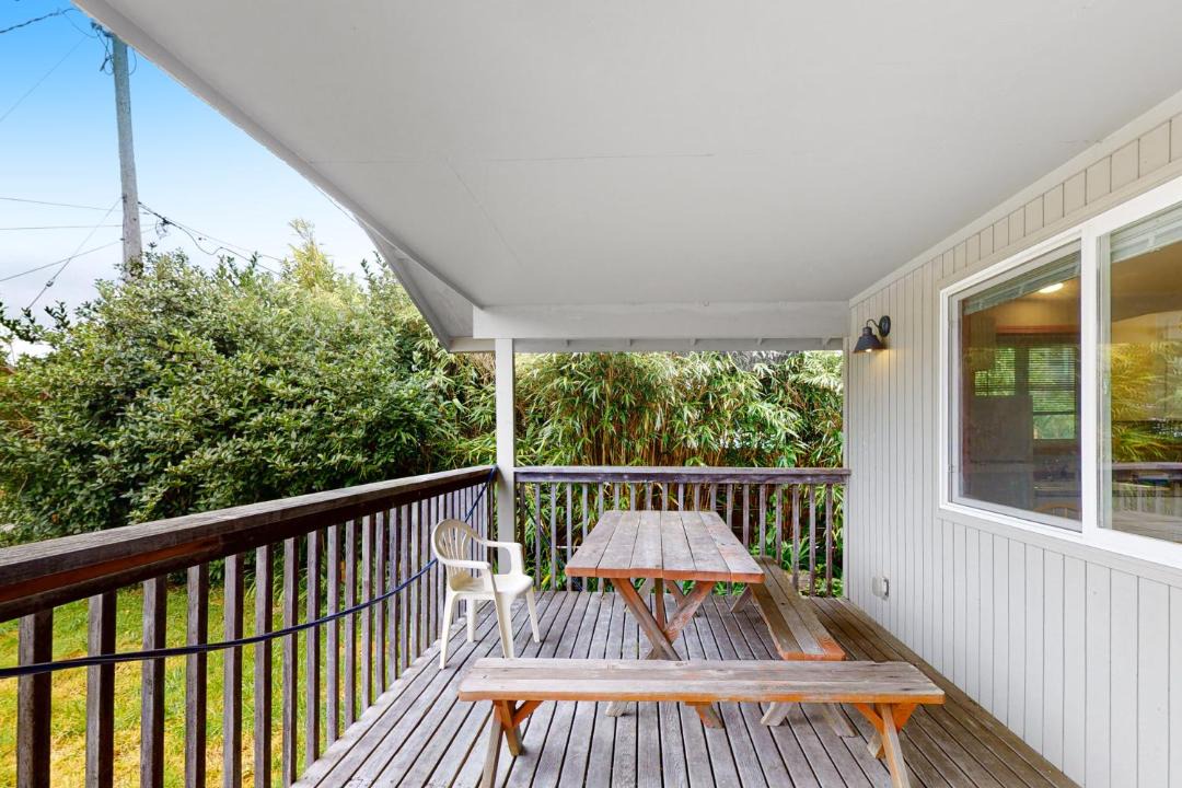 Photo of Patio Balcony in Manzanita