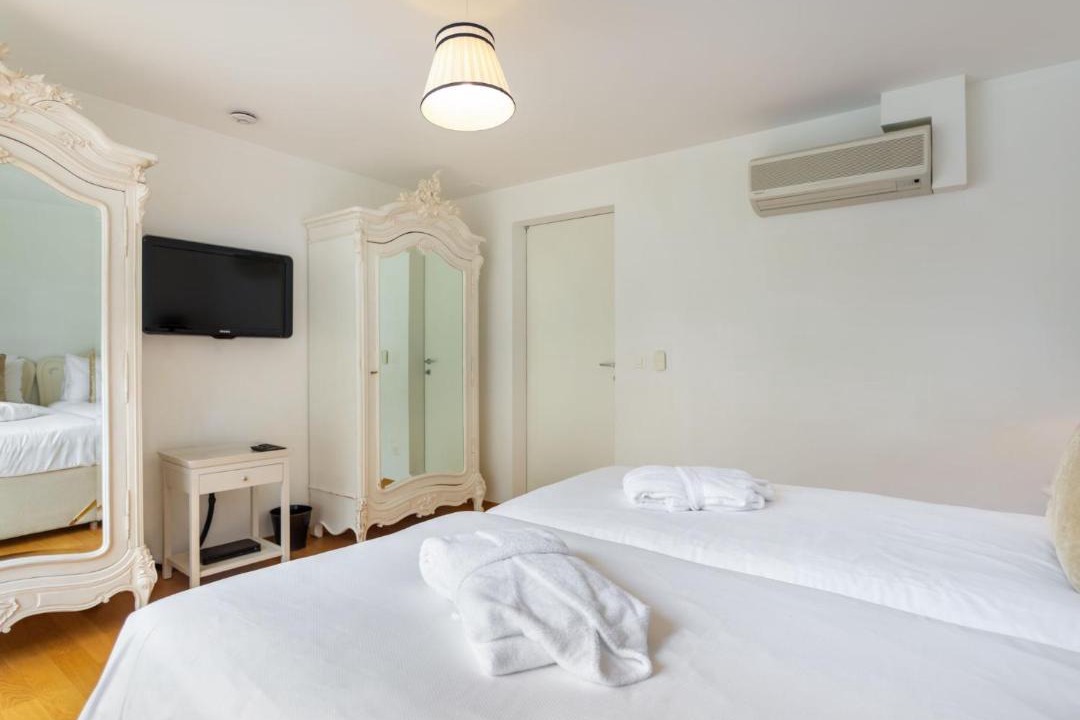 Photo of Bedroom in Montreux City Centre