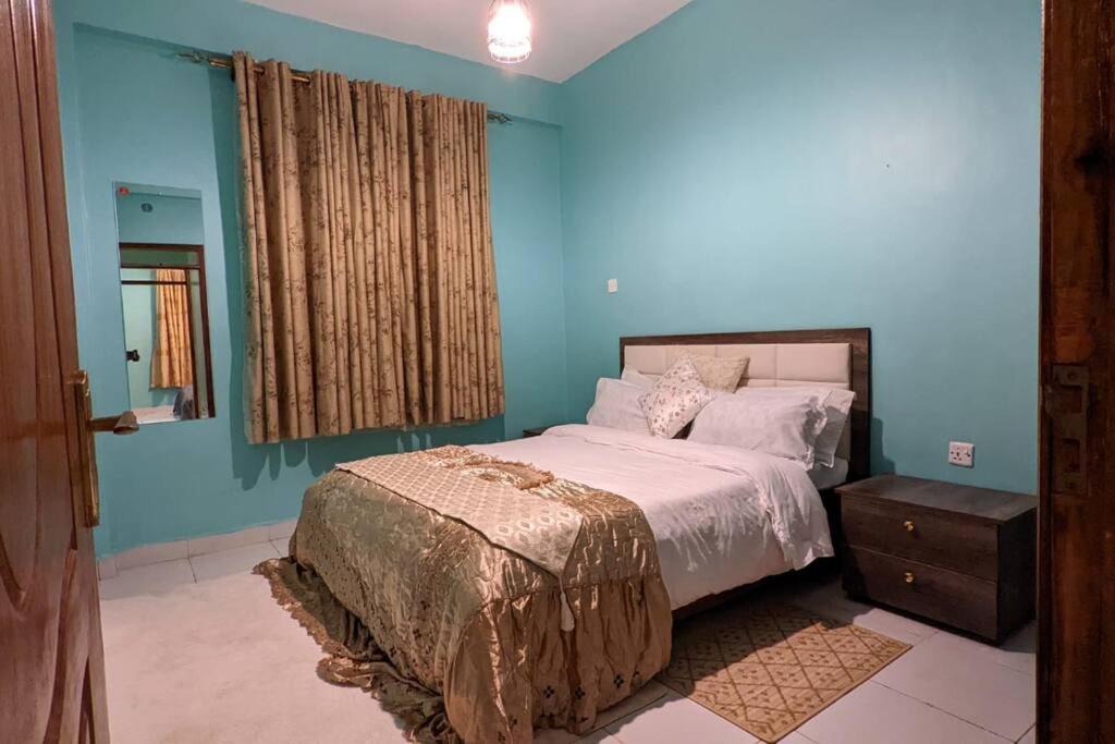 Photo of Bedroom in Meru