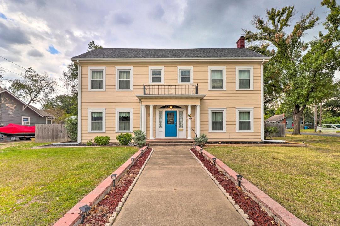Photo of Buildings in Corsicana