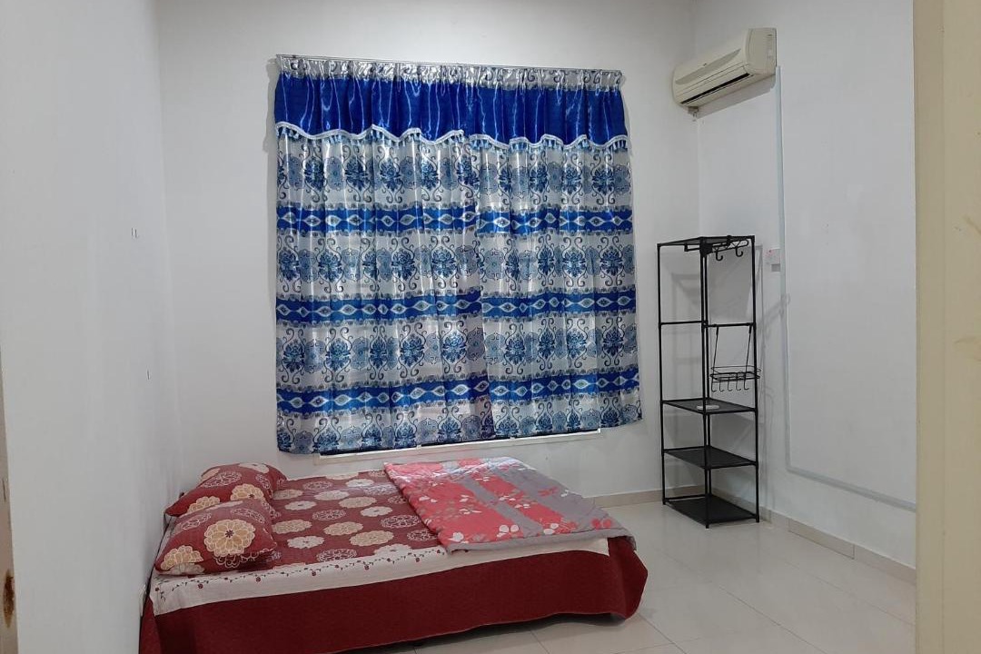 Photo of Bedroom in Rembia