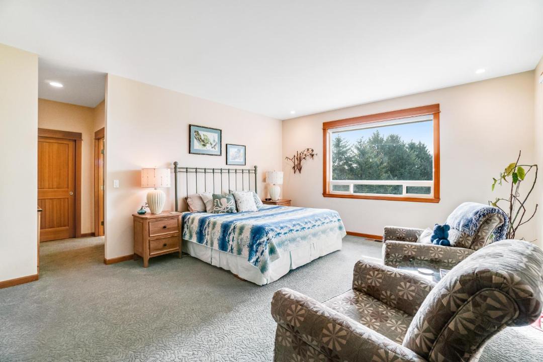 Photo of Bedroom in Neahkahnie Beach