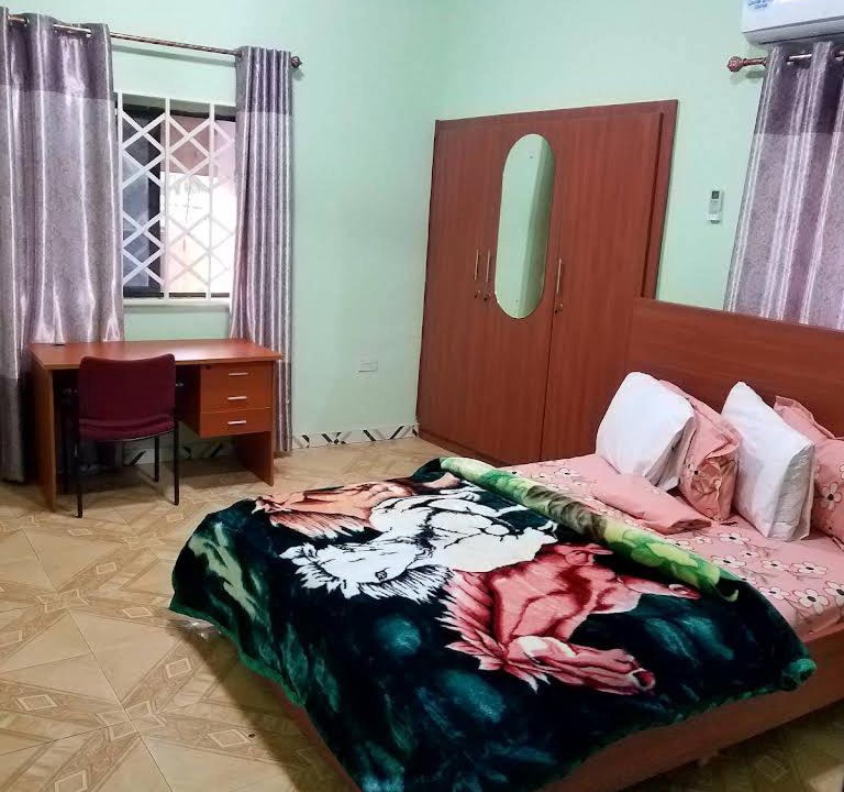 Photo of Bedroom in Ngleshi Amanfro