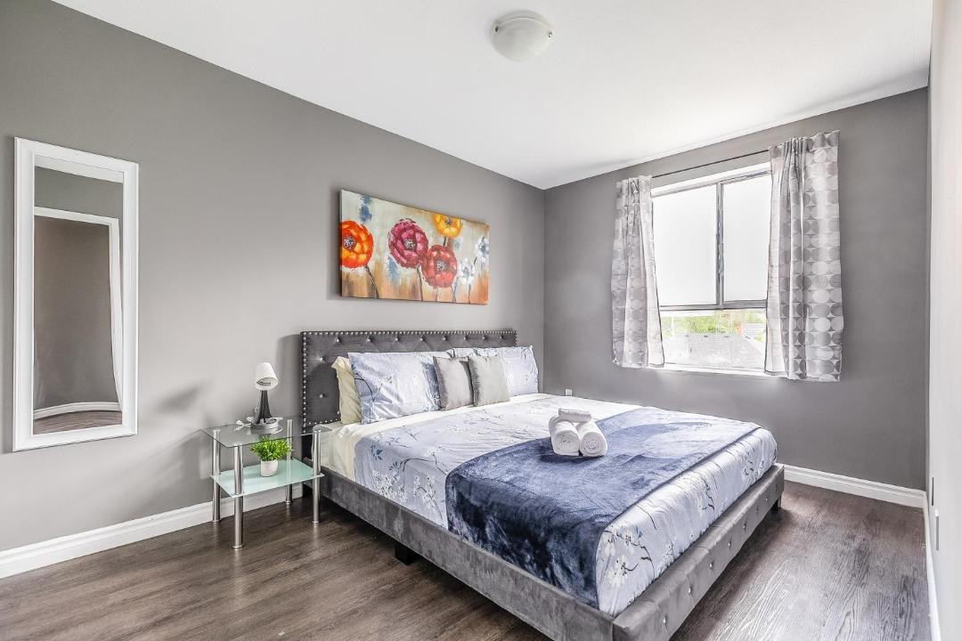 Photo of Bedroom in Rosedale