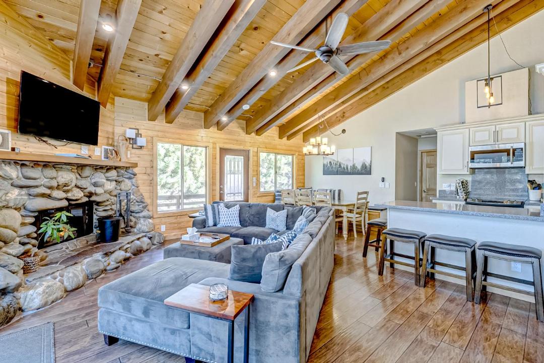 Photo of Livingroom in Tahoe Village