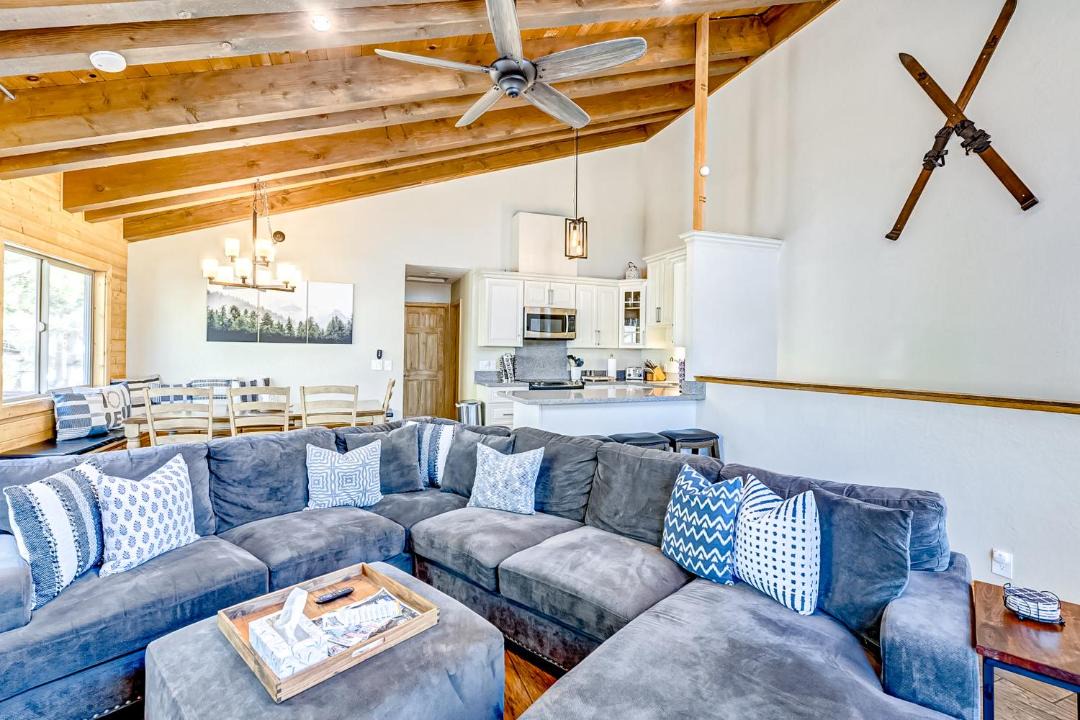 Photo of Livingroom in Tahoe Village
