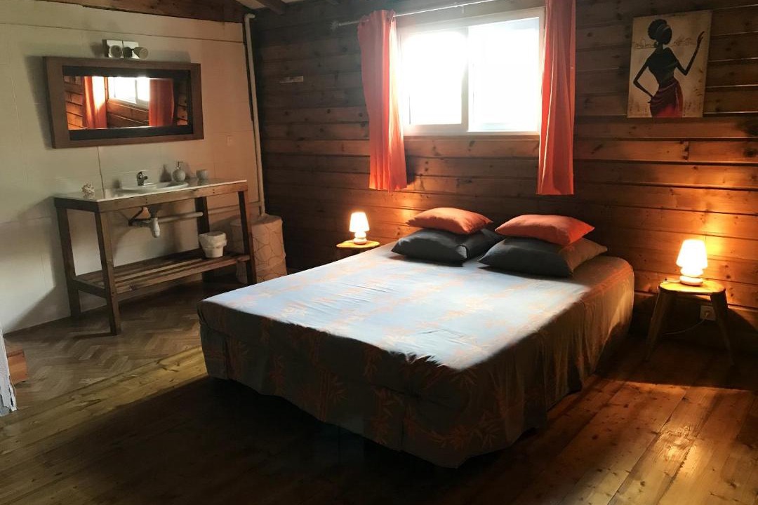 Photo of Bedroom in Pointe-Noire