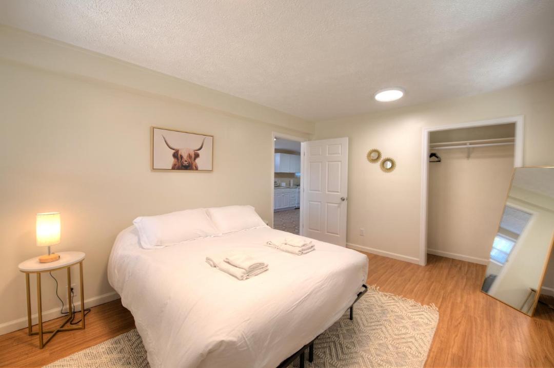 Photo of Bedroom in Farmview - Ramble